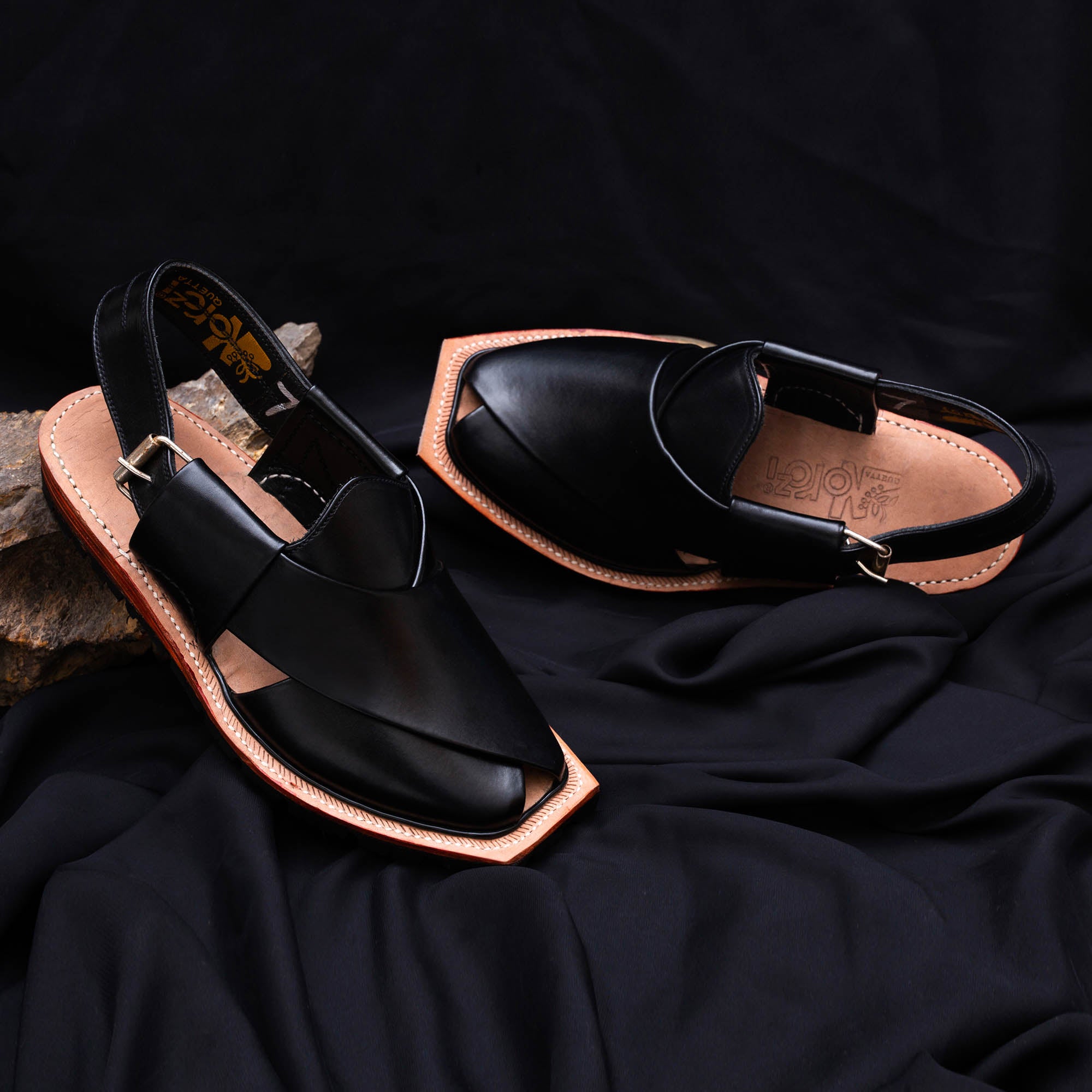 Double Sole Plain Black Norozi