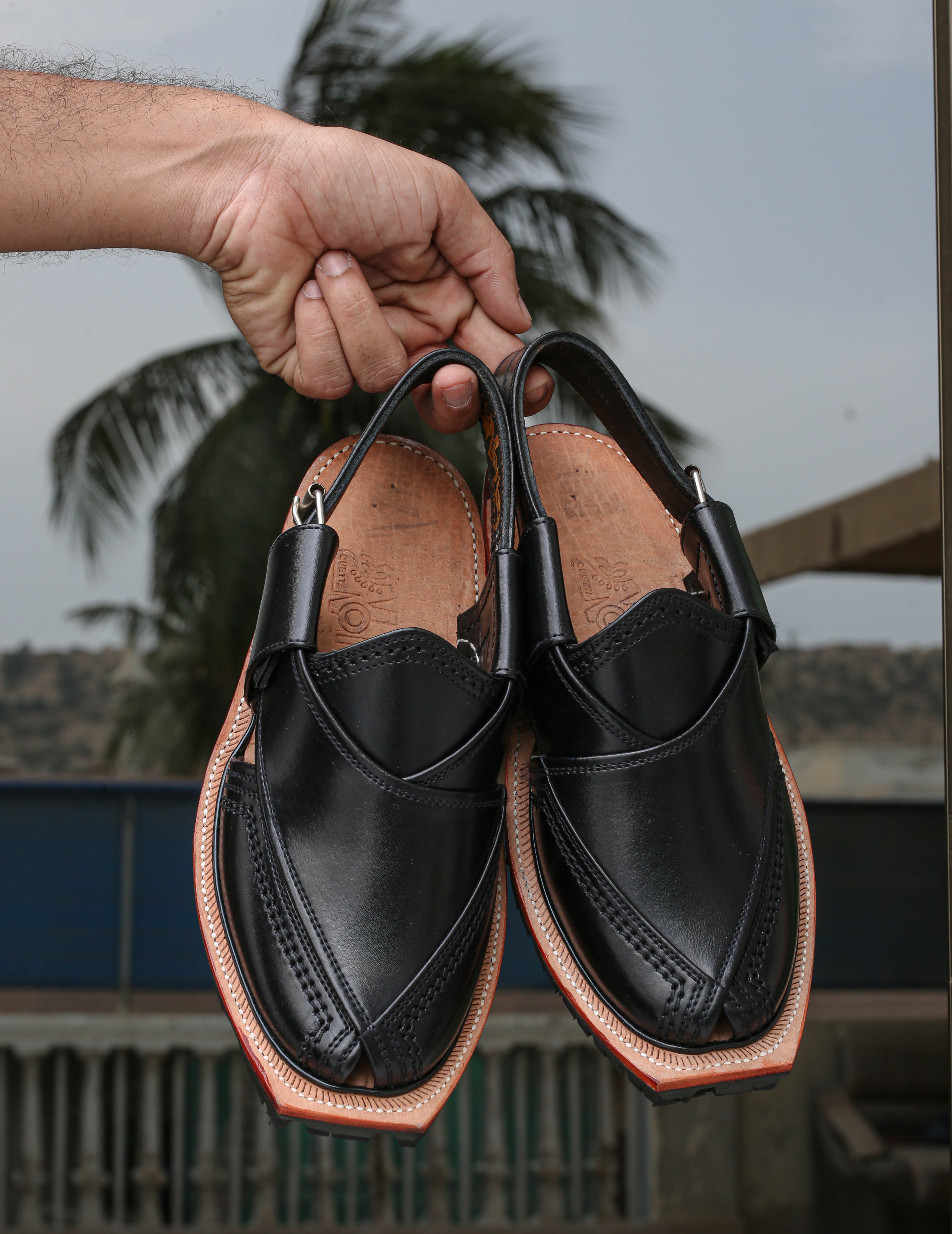 Double Sole Black Norozi
